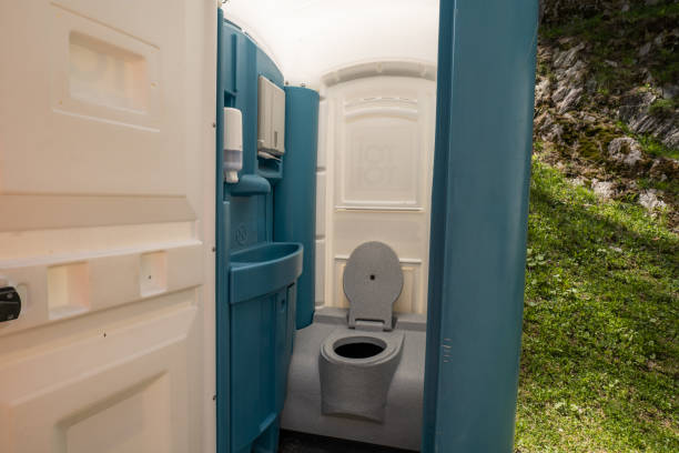 Portable Toilet Options We Offer in Beach Haven West, NJ